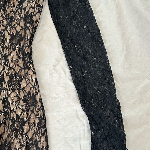 Forever 21 Black Lace Long Sleeve One Shoulder Fitted Mini Dress Size Small - Picture 3 of 10